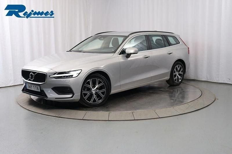 Silver Begagnad 2023 Volvo V60 Core Kombi | 329 900 kr (Superpris) - Bild 1/4