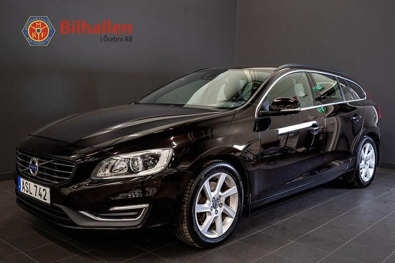 Svart Begagnad 2014 Volvo V60 Momentum Kombi | 109 900 kr (Bra pris) - Bild 1/4