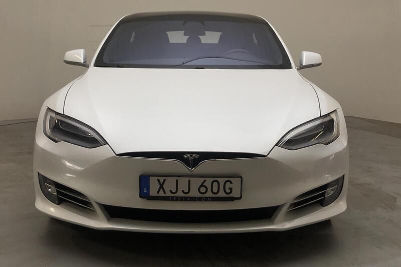Begagnad Tesla Model S Long Range AWD 311 kW (423 HK) 2020 Vit Halvkombi