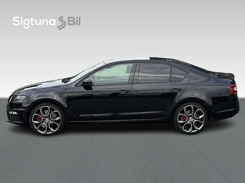 Begagnad Skoda Octavia RS 245 HK (180 kW) 2019 Svart Halvkombi