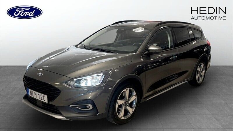 Grå (grey) Begagnad 2022 Ford Focus Active Kombi | 194 900 kr (Marknadspris) - Bild 1/4