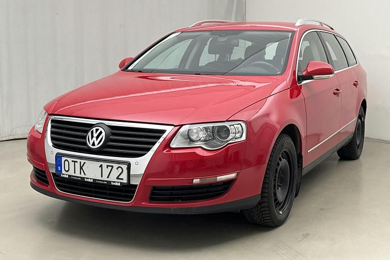 Röd Begagnad 2010 VW Passat Sportline Kombi | 40 000 kr - Bild 1/4