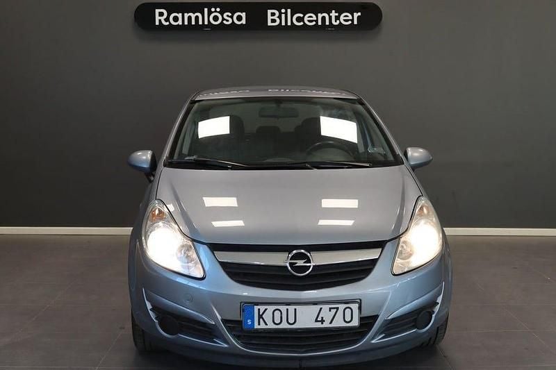 Begagnad Opel Corsa 81 HK (59 kW) 2009 Grå Halvkombi