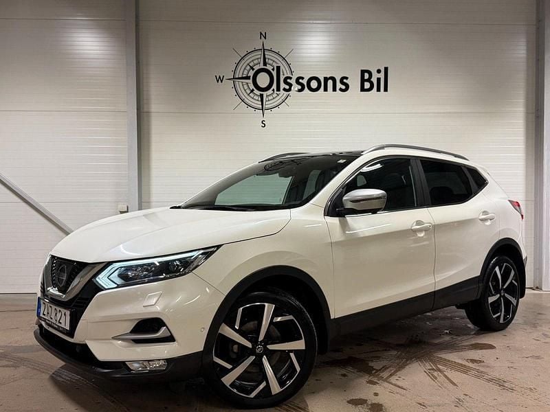Vit Begagnad 2017 Nissan Qashqai 360º SUV | 139 900 kr (Marknadspris) - Bild 1/4