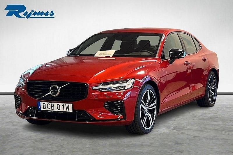 Röd (fusion red metallic) Begagnad 2021 Volvo S60 R-Design Sedan | 399 900 kr (Superpris) - Bild 1/1