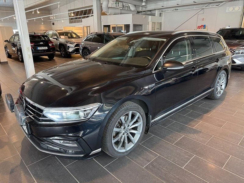 Svart Begagnad 2022 VW Passat GT Kombi | 259 000 kr (Marknadspris) - Bild 1/4