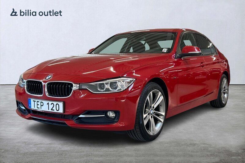 Röd Begagnad 2014 BMW 316 Sport Line Sedan | 109 900 kr (Marknadspris) - Bild 1/3