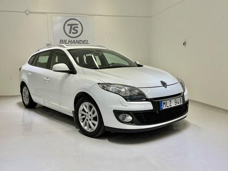 Vit Begagnad 2014 Renault Mégane III | 69 900 kr (Marknadspris) - Bild 1/4