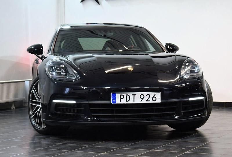 Begagnad Porsche Panamera 4S Sport 441 HK (324 kW) 2017 Svart Sedan