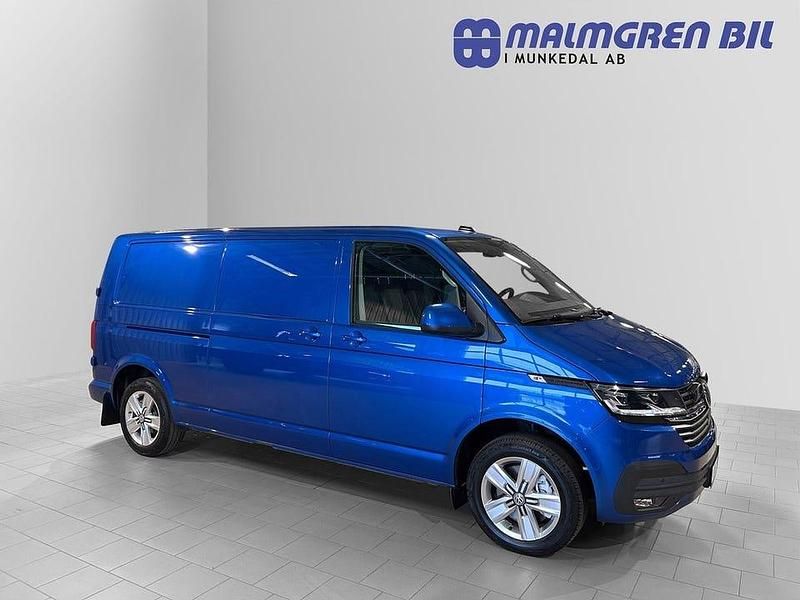 Begagnad VW Transporter 150 HK (110 kW) 2024 Blåmetallic Van