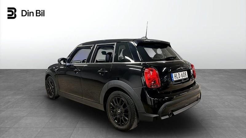 Begagnad Mini Cooper 136 HK (100 kW) 2021 Svart Halvkombi