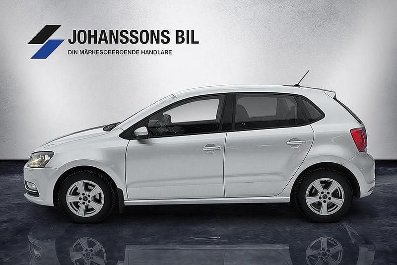 Begagnad VW Polo 90 HK (66 kW) 2014 Silver Halvkombi