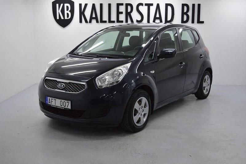 Svart Begagnad 2010 Kia Venga Halvkombi | 54 900 kr (Marknadspris) - Bild 1/4
