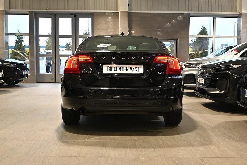Begagnad Volvo S60 Summum 116 HK (85 kW) 2013 Svart Sedan