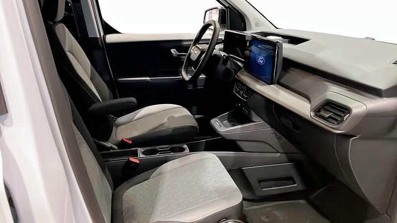 Begagnad Ford E-Transit 2026 Vit Van