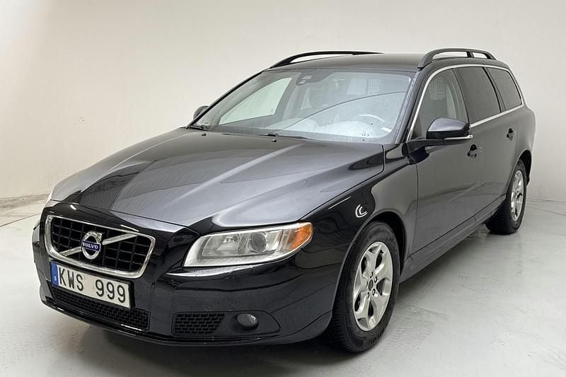Svart Begagnad 2013 Volvo V70 Momentum Kombi | 94 000 kr (Bra pris) - Bild 1/4