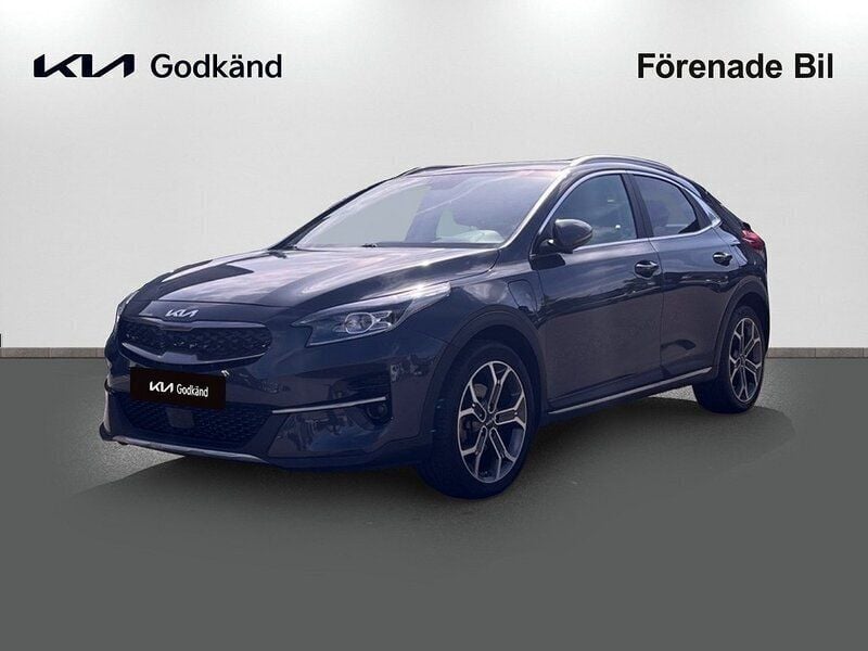 Grå Begagnad 2022 Kia XCeed Advance SUV | 239 900 kr (Marknadspris) - Bild 1/4