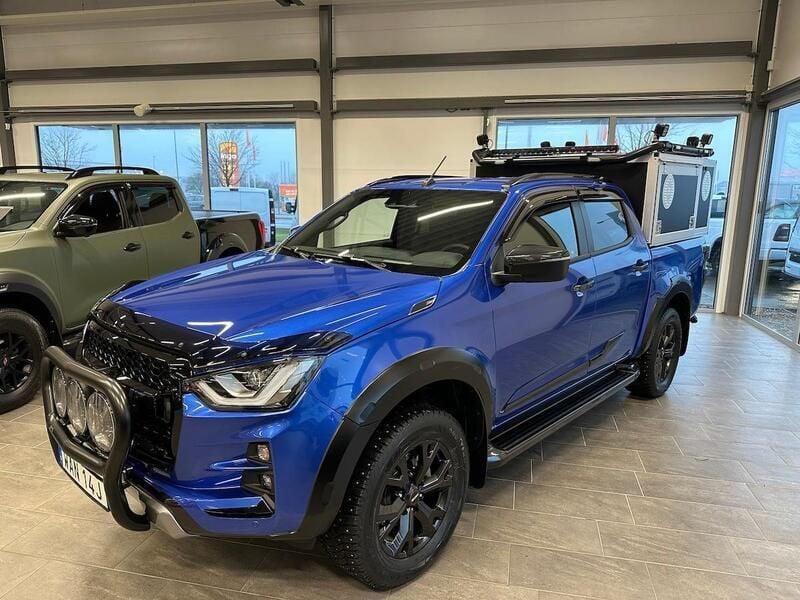 Blå Begagnad 2023 Isuzu D-Max Pickup | 439 900 kr - Bild 1/4