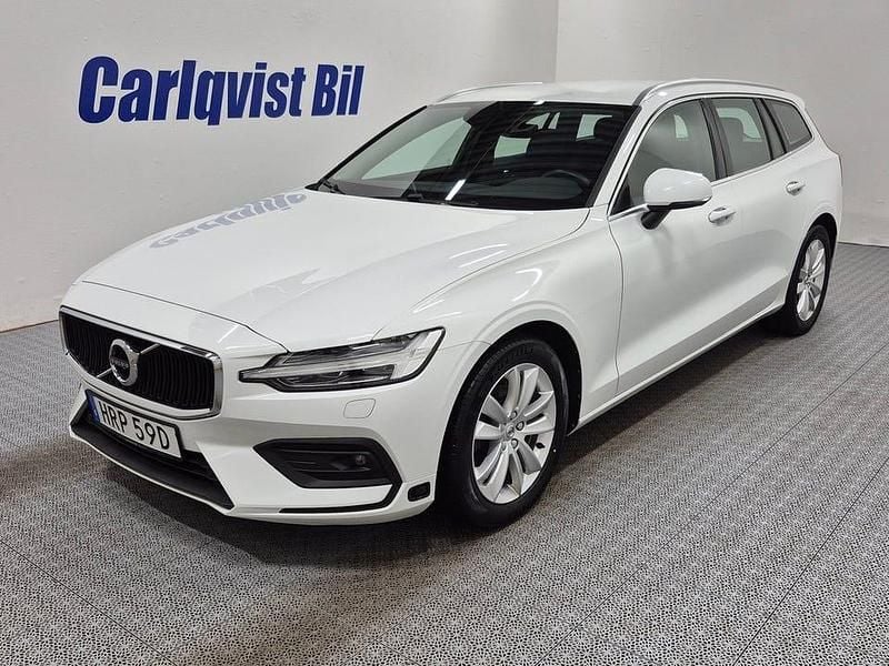 Vit Begagnad 2021 Volvo V60 Kombi | 305 000 kr (Superpris) - Bild 1/4