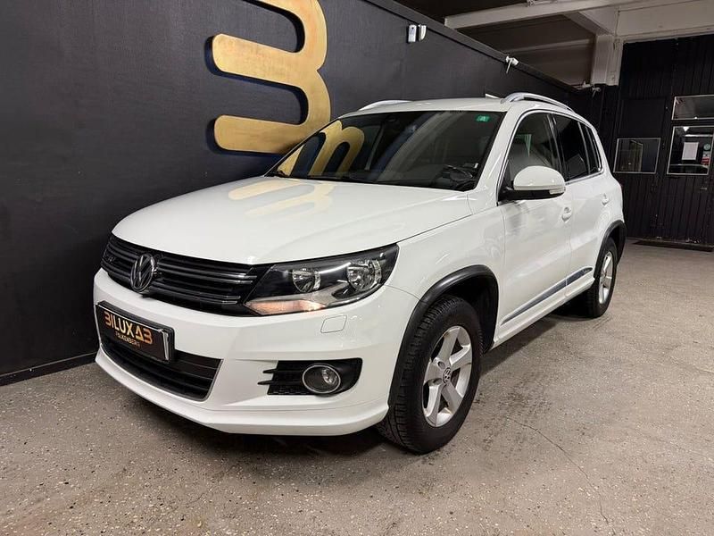 Begagnad VW Tiguan R-line 160 HK (117 kW) 2015 Vit SUV