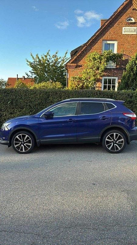Blå Begagnad 2016 Nissan Qashqai SUV | 80 000 kr - Bild 1/4