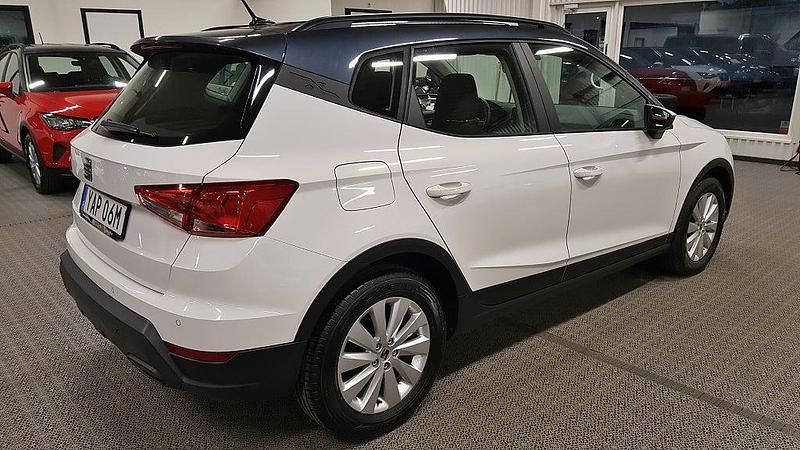 Begagnad Seat Arona Style 90 HK (66 kW) 2022 Vit SUV
