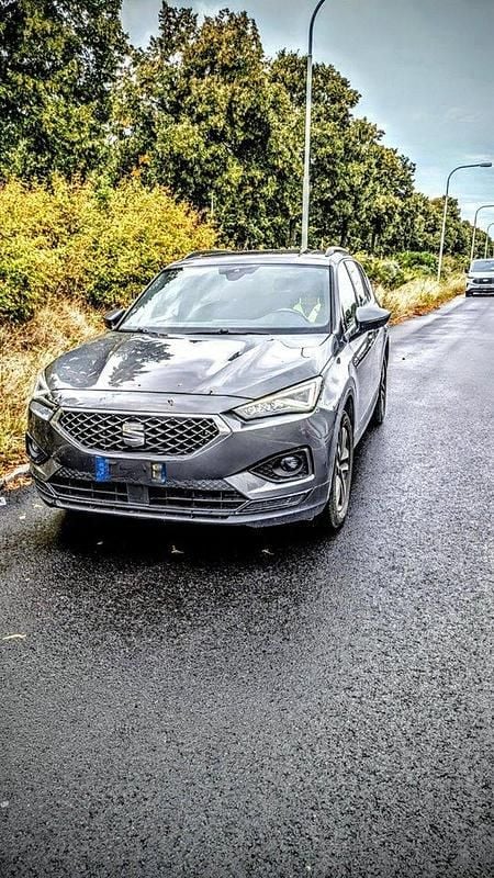 Grå Begagnad 2019 Seat Tarraco Style SUV | 185 000 kr - Bild 1/4