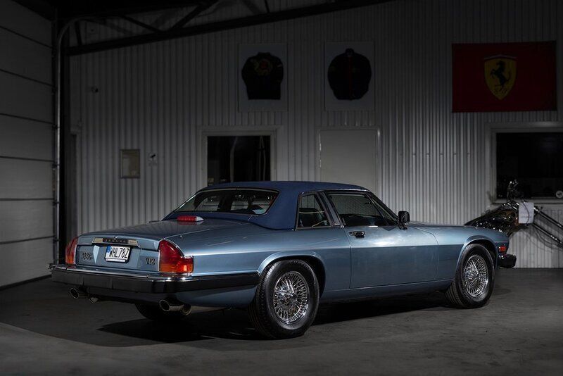 Begagnad Jaguar XJ 267 HK (196 kW) 1987 Ljusblå Sedan