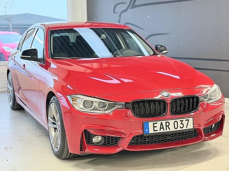 Begagnad BMW 328 Sport Line 245 HK (180 kW) 2012 Röd Sedan
