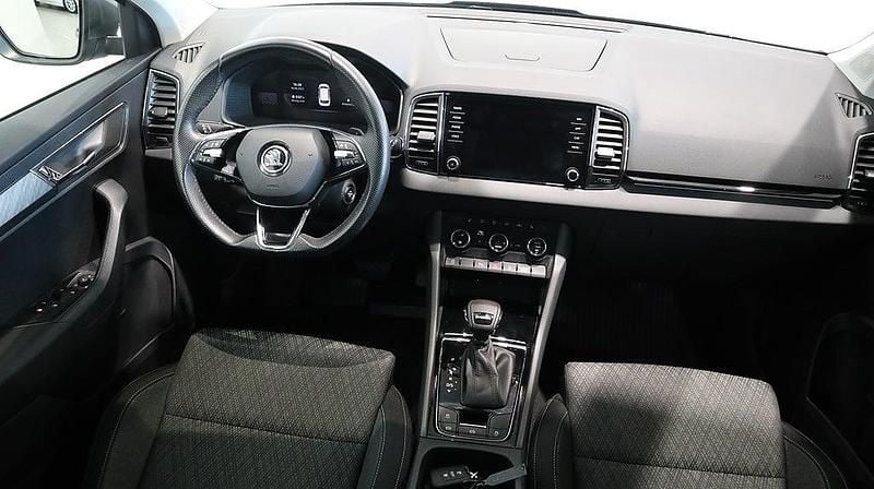 Begagnad Skoda Karoq Style 150 HK (110 kW) 2023 Grå SUV