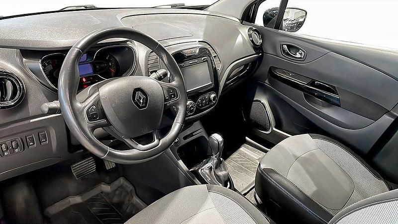 Begagnad Renault Captur 118 HK (86 kW) 2016 Svart SUV