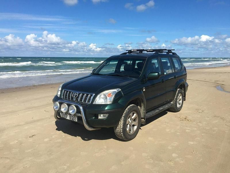 Grön Begagnad 2003 Toyota Land Cruiser SUV | 125 000 kr - Bild 1/4