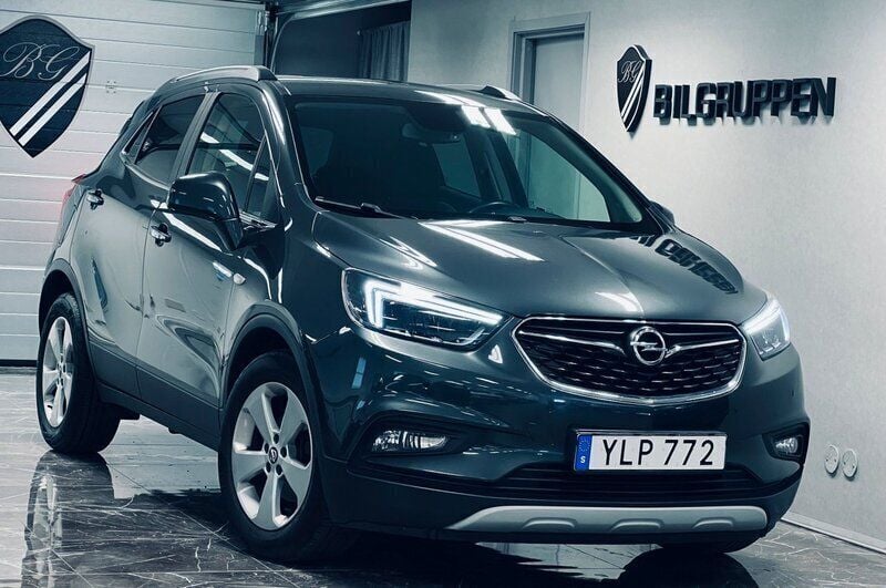Grå Begagnad 2017 Opel Mokka X Dynamic SUV | 149 000 kr (Dyr) - Bild 1/4