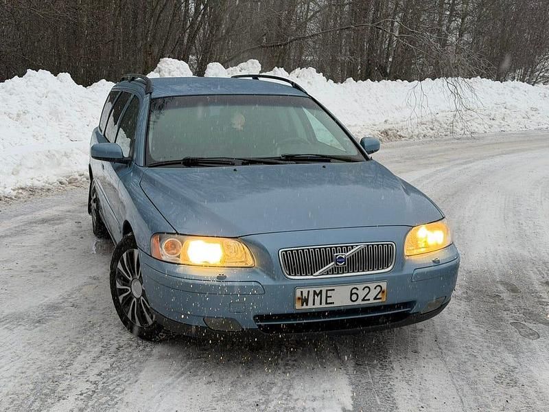 Begagnad 2005 Volvo V70 Kombi | 21 900 kr (Bra pris) - Bild 1/4
