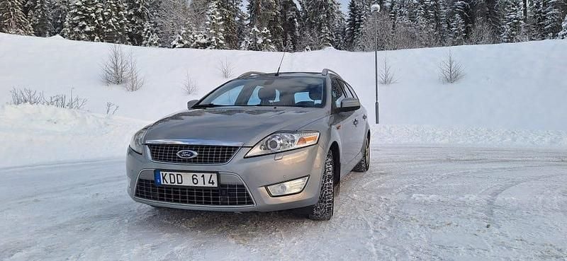 Begagnad Ford Mondeo 145 HK (106 kW) 2010 Kombi
