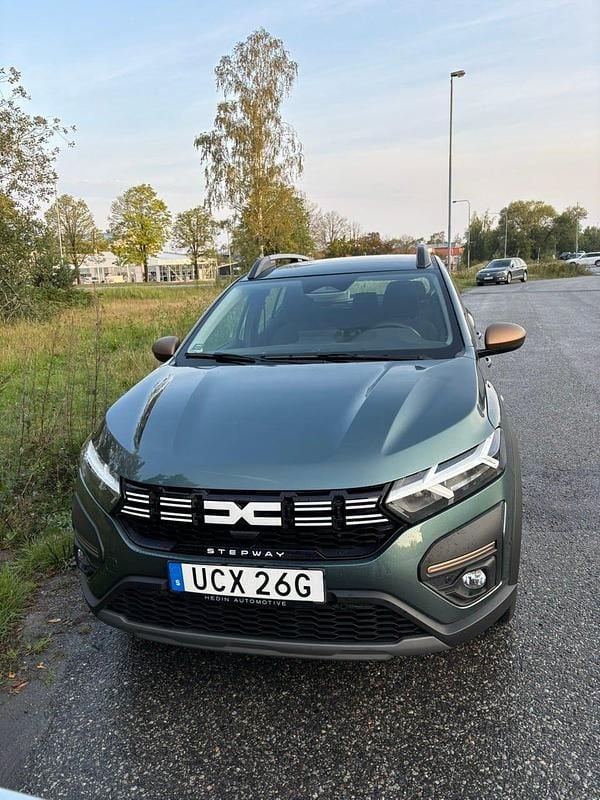 Begagnad Dacia Sandero Stepway 91 HK (66 kW) 2025 Grön