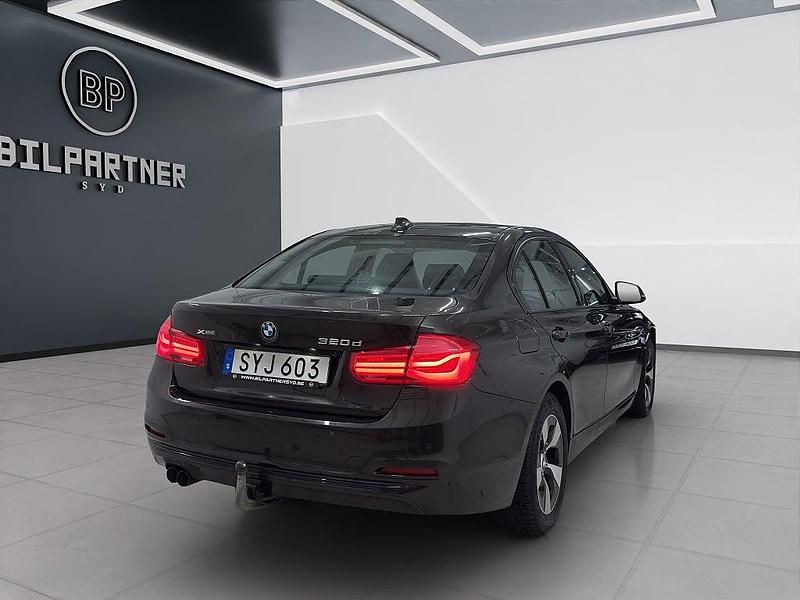 Begagnad BMW 320 Sport Line 190 HK (139 kW) 2018 Brun Sedan