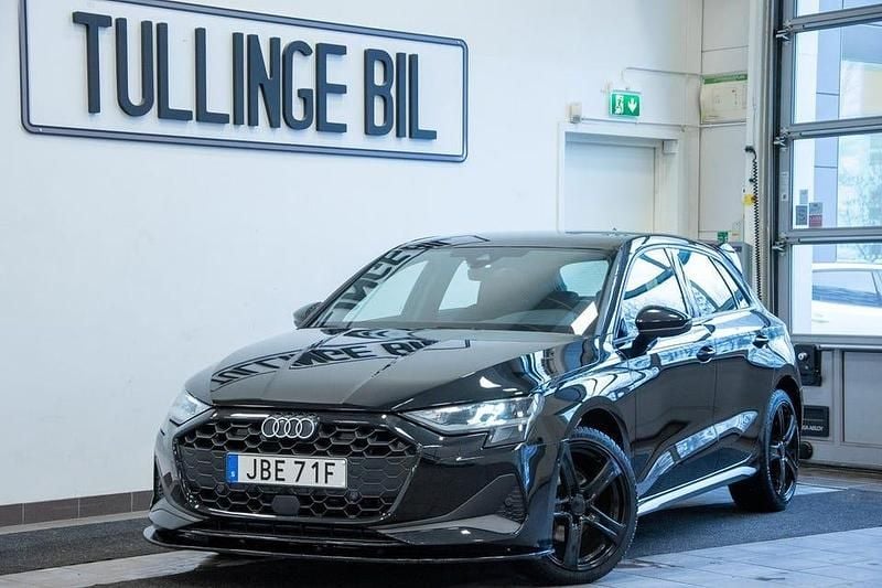Begagnad Audi A3 Advanced 150 HK (110 kW) 2025 Svart