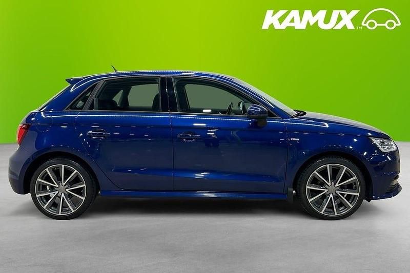 Begagnad Audi A1 Sportback S-Line 95 HK (69 kW) 2015 Blå Halvkombi