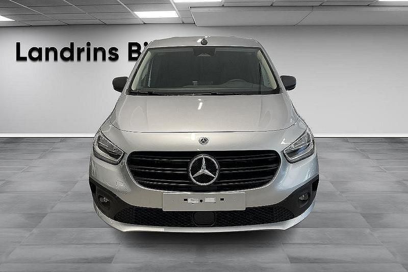 Silver Ny 2025 Mercedes eCitan Van | 536 250 kr (Marknadspris) - Bild 1/4