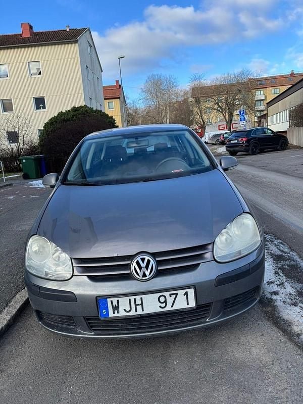 Begagnad 2005 VW Golf IV | 20 000 kr (Marknadspris) - Bild 1/4