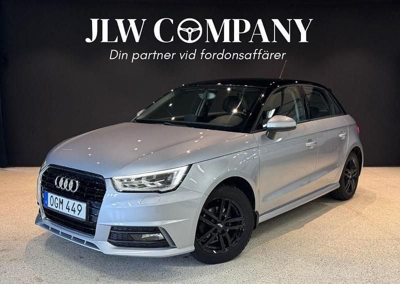 Silver Begagnad 2016 Audi A1 Sportback S-Line Halvkombi | 144 900 kr (Lite dyr) - Bild 1/4