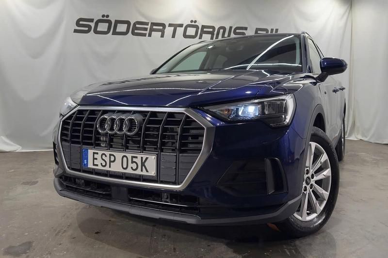 Begagnad Audi Q3 2022 Blå SUV