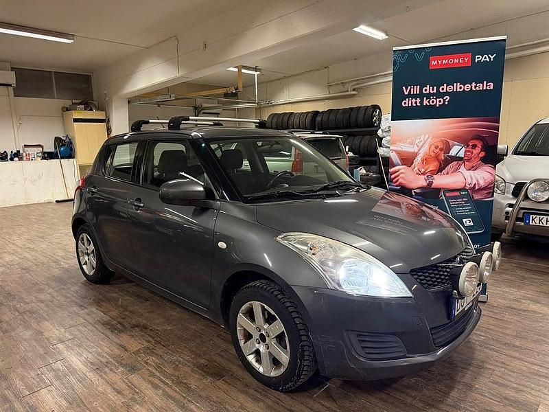 Begagnad Suzuki Swift 94 HK (69 kW) 2010 Grå Halvkombi