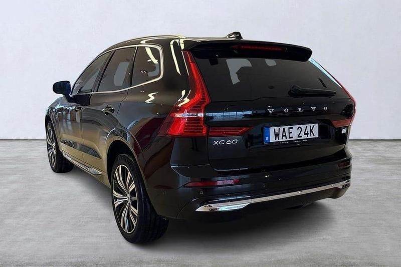 Begagnad Volvo XC60 Ultimate 462 HK (339 kW) 2023 Svart SUV