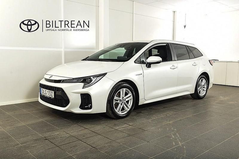 Begagnad Suzuki Swace 98 HK (72 kW) 2021 Vit Kombi