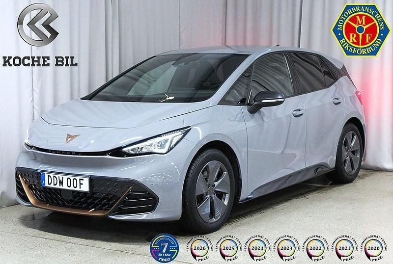 Begagnad Cupra Born 150 kW (204 HK) 2023 Vapor grå Halvkombi