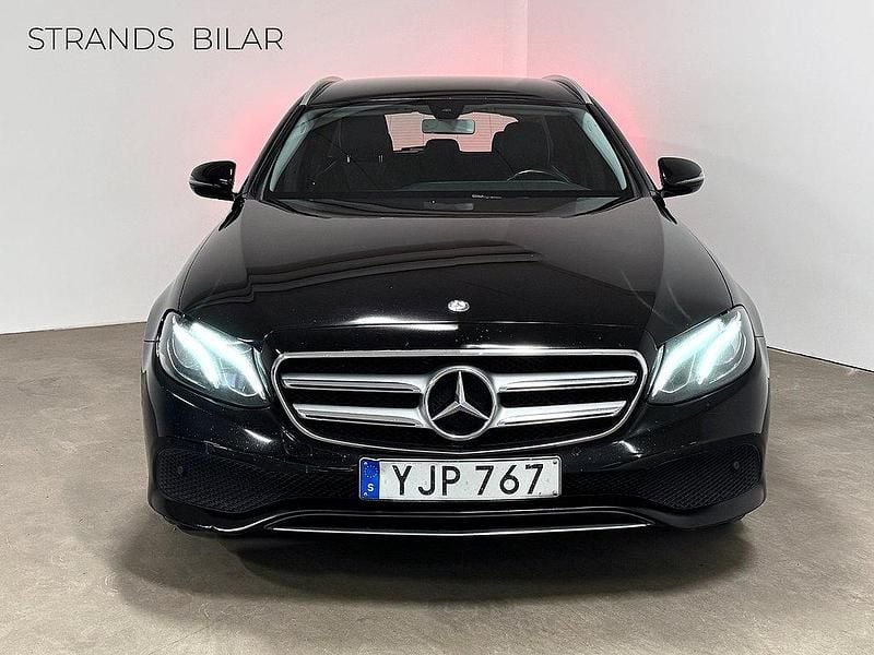Begagnad Mercedes E220 Avantgarde 194 HK (142 kW) 2016 Svart Kombi