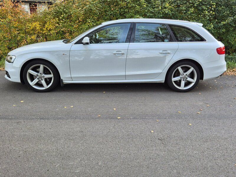 Vit Begagnad 2015 Audi A4 S-Line Kombi | 149 000 kr (Marknadspris) - Bild 1/3