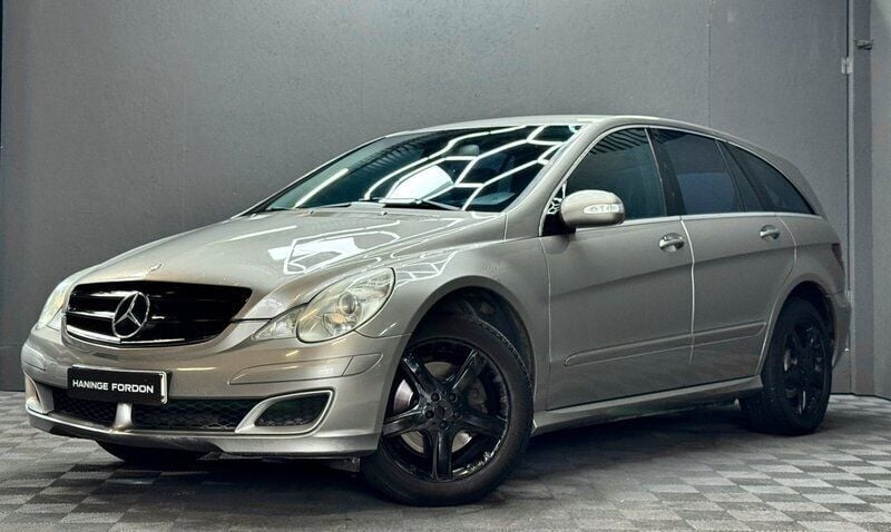 Grå Begagnad 2007 Mercedes R500 Minibuss | 49 900 kr - Bild 1/4